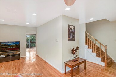 08-Living Room