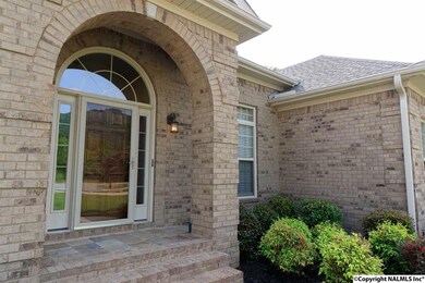 105 Valley Dawn Cir, Huntsville, AL 35811 - photo 2