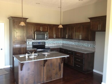 810 E Weldon Dr, Nixa, MO 65714 - photo 2