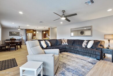 8314 E Turney Ave-7