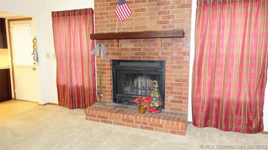 1401 W Fulton Place, Broken Arrow, OK 74012 - photo 4