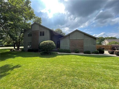 3504 Ashwood Dr, Columbus, IN 47203 - photo 5