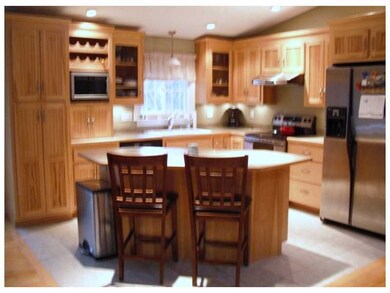 233 Old Oxford Rd, North Smithfield, RI 02896 - photo 3