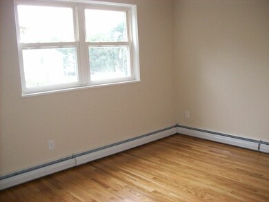 1105 Lexington St unit 11-6, Waltham, MA 02452 - photo 5