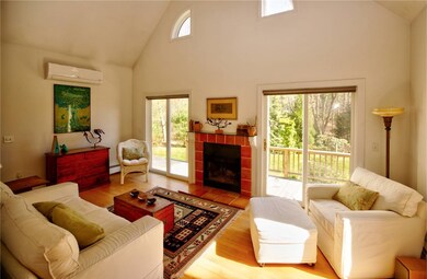 51 Old Shannock Rd, Wakefield, RI 02879 - photo 4