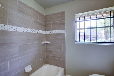 10302 Rockaway Dr, Houston, TX 77016 - photo 5