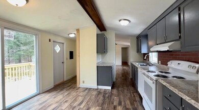 10 Haily's Ln, Oxford, ME 04270 - photo 3