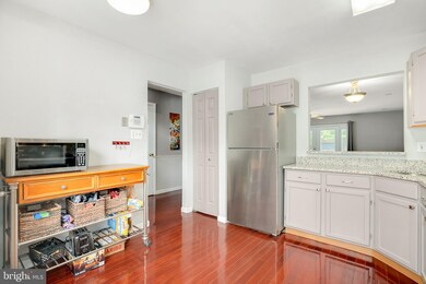 9118 Bryant Ave, Laurel, MD 20723 - photo 5