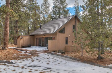 19 Cluster Cabin - 3