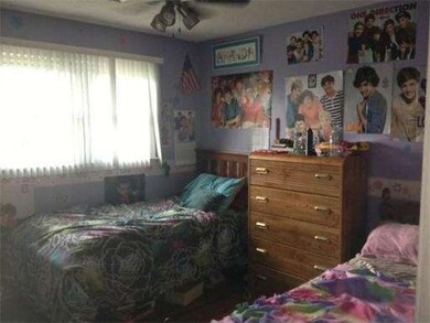 2 Roberta Ln, Lawrence, MA 01843 - photo 7