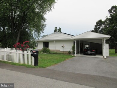 1524 Crest View Ave, Hagerstown, MD 21740 - photo 2