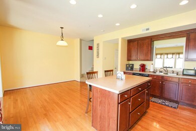 10326 Bridle Ct, Hagerstown, MD 21740 - photo 4