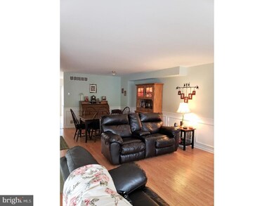 127 Regal Ct unit 127, Royersford, PA 19468 - photo 3