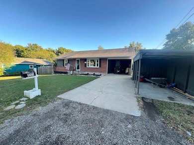 115 E 3rd St, Holton, KS 66436 - photo 4