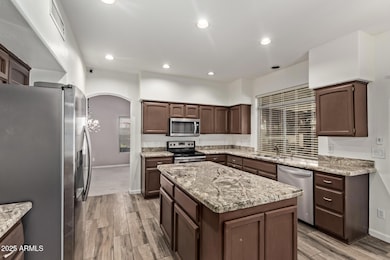 STAINLESS APPLIANCES