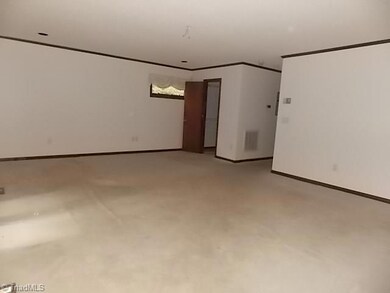 2351 Poole Town Rd, Asheboro, NC 27205 - photo 6