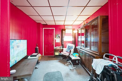 1059 Muhlenberg St, Reading, PA 19602 - photo 3