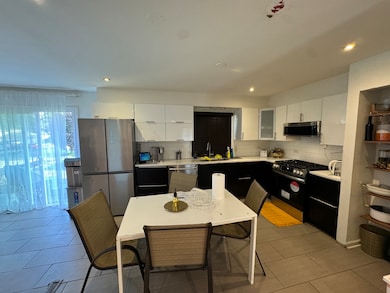 10300 S Kathy Ct, Palos Hills, IL 60465 - photo 3