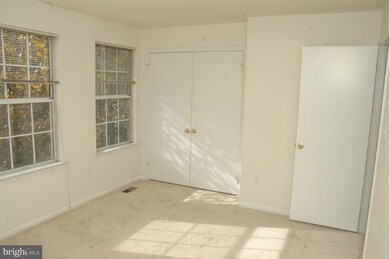 13948 Gunners Place, Centreville, VA 20121 - photo 4