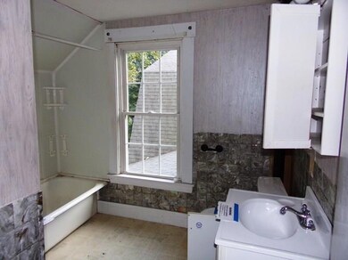 21 Crosby St, Dexter, ME 04930 - photo 5