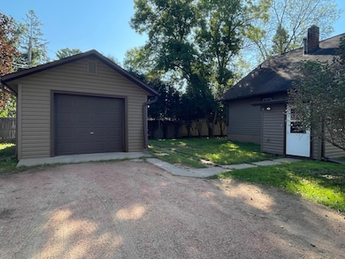 713 E Pine St, Eagle River, WI 54521 - photo 3