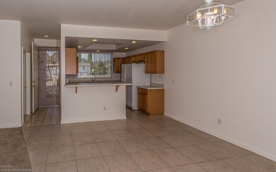 03 Kitchen Dining Rm-4119.jpg