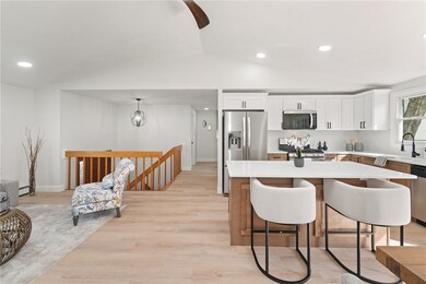 40 N View Ave, Cranston, RI 02920 - photo 6