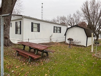 12205 Goshen Rd unit 23, Salem, OH 44460 - photo 6