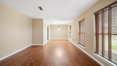 10503 Sagepine Ln, Houston, TX 77089 - photo 3