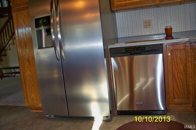 410 N Wabash Ave, La Fontaine, IN 46940 - photo 4