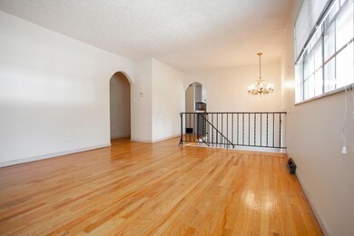 6388 Dalewood_0006
