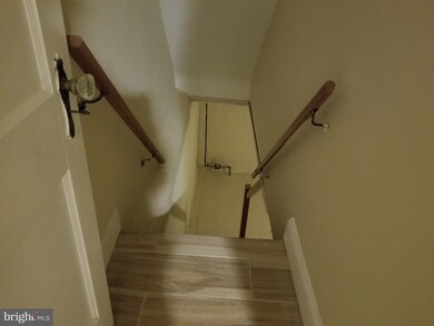 33 E Lynbrook Rd, Darby, PA 19023 - photo 5