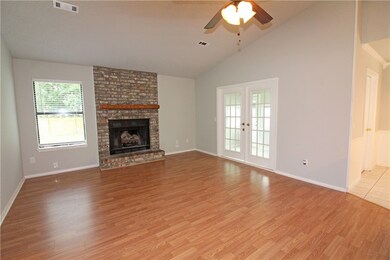 3907 W Locust St, Rogers, AR 72756 - photo 3