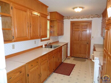 1030 Harrison St, Auburn, KS 66402 - photo 3