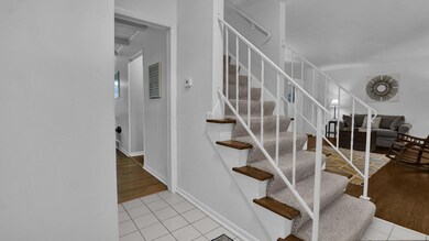 Entry w/coat closet
