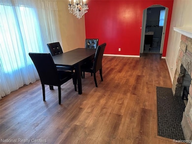 25002 Donald, Redford, MI 48239 - photo 2