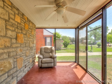 3923 E 11th Place, Tulsa, OK 74112 - photo 4