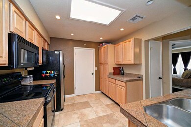 007_Kitchen