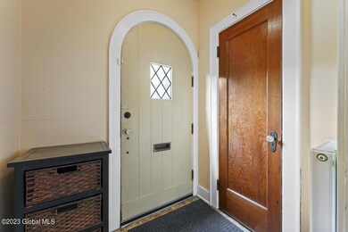 202 Sycamore St, Albany, NY 12209 - photo 3