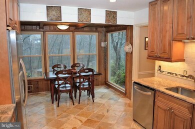 6532 Bay Tree Ct, Falls Church, VA 22041 - photo 5