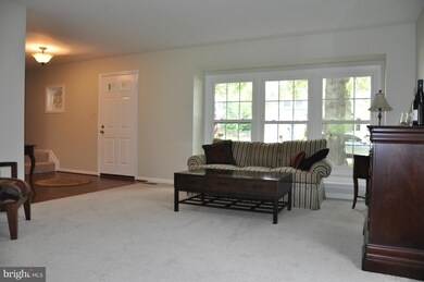 13161 Ladybank Ln, Herndon, VA 20171 - photo 7