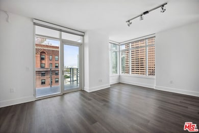 717 W Olympic Blvd unit 1903, Los Angeles, CA 90015 - photo 6