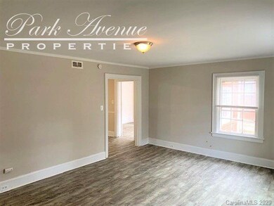 318 Brevard St, Statesville, NC 28677 - photo 5