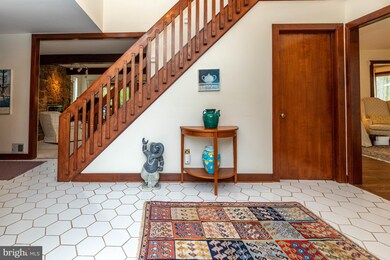 1006 Gwilym Cir, Berwyn, PA 19312 - photo 3