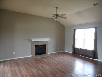 20417 E 43rd St S, Broken Arrow, OK 74014 - photo 4