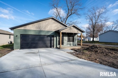 1801 W Adams St, Herrin, IL 62948 - photo 3