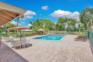 9480 Tangerine Place unit 306, Davie, FL 33324 - photo 3