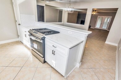 3718 Black Locust Dr, Houston, TX 77088 - photo 6