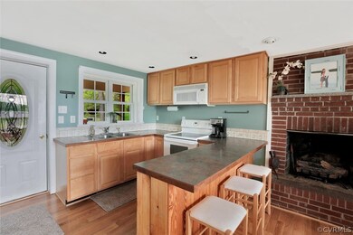 1233 N Lakeshore Dr, Louisa, VA 23093 - photo 3