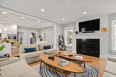 731 Beacon St unit 1, Newton Center, MA 02459 - photo 3